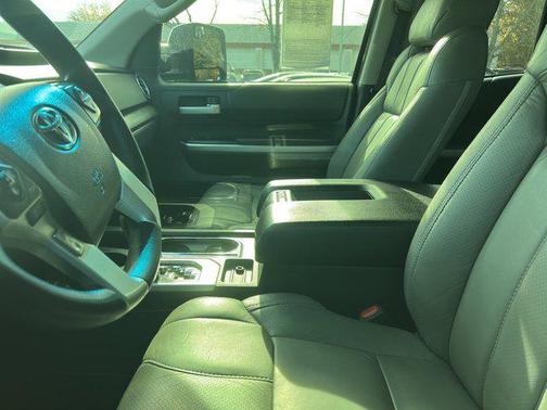 2015 Toyota Tundra SR5