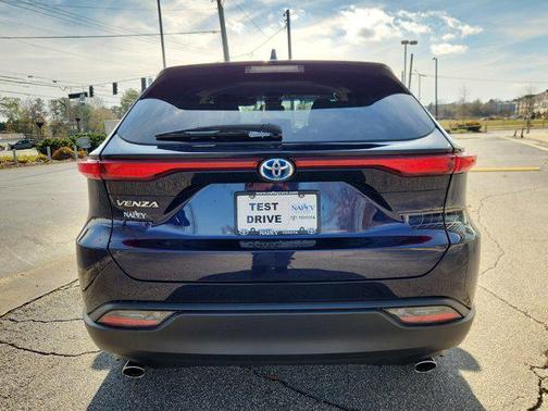 2023 Toyota Venza LE