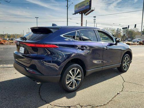 2023 Toyota Venza LE
