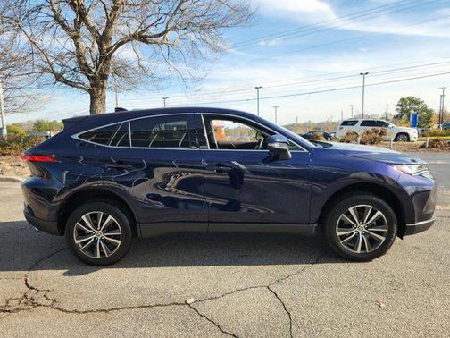 2023 Toyota Venza LE