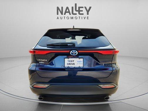 2023 Toyota Venza LE