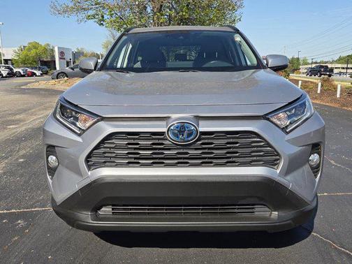 Silver Sky Metallic 2019 Toyota RAV4 Hybrid XLE