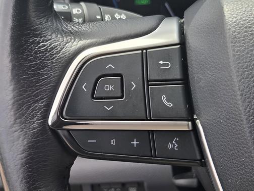 Sunset Bronze Mica 2021 Toyota Sienna XLE 8 Passenger