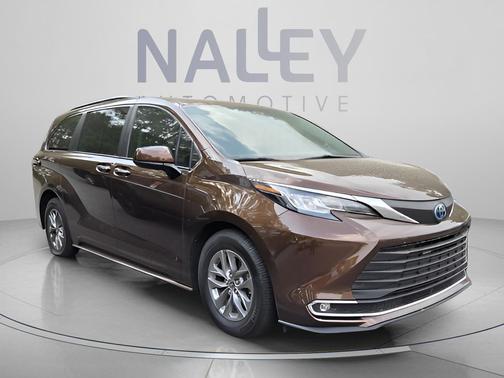 Sunset Bronze Mica 2021 Toyota Sienna XLE 8 Passenger