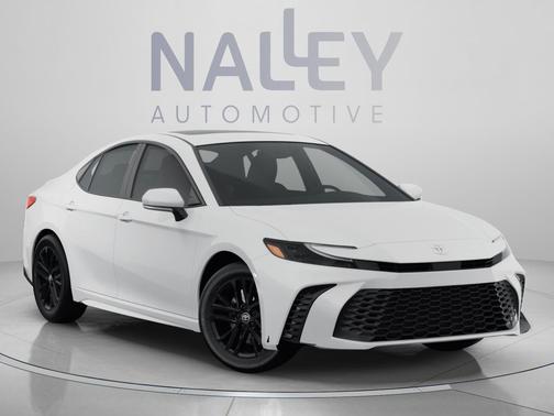 Ice Cap 2026 Toyota Camry SE