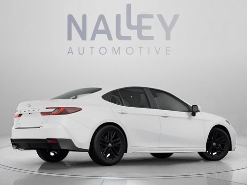 Ice Cap 2026 Toyota Camry SE