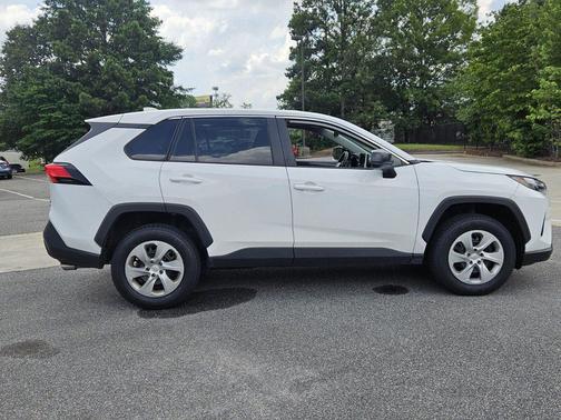 Ice Cap 2023 Toyota RAV4 LE