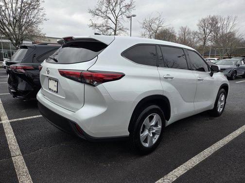 2022 Toyota Highlander L