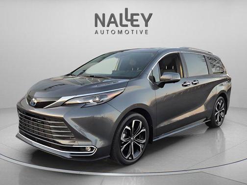 2025 Toyota Sienna Platinum