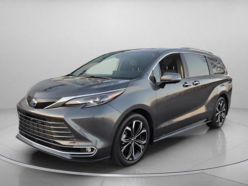 2025 Toyota Sienna Platinum