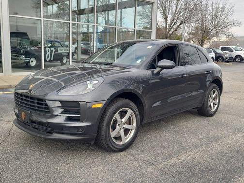2020 Porsche Macan Base