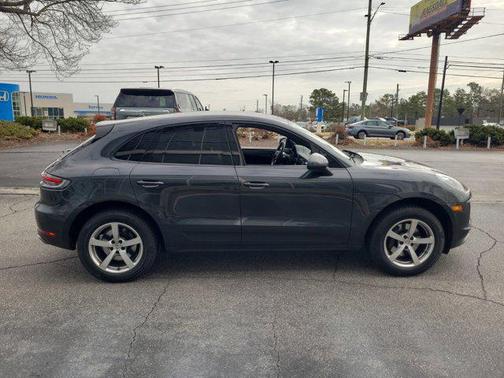 2020 Porsche Macan Base