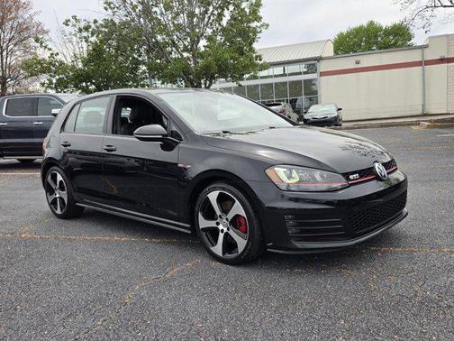 2015 Volkswagen Golf GTI 2.0T SE 4-Door