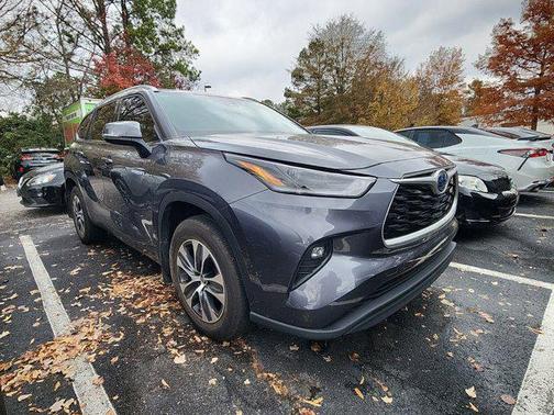 2021 Toyota Highlander Hybrid XLE