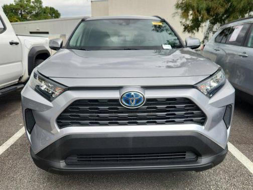 2021 Toyota RAV4 Hybrid SE