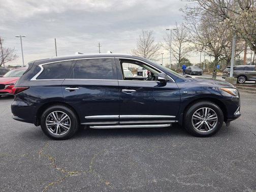 2017 INFINITI QX60 Base
