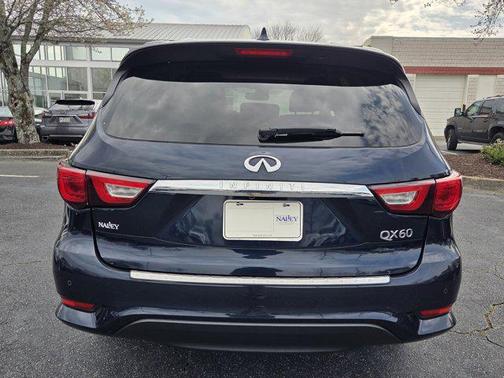2017 INFINITI QX60 Base