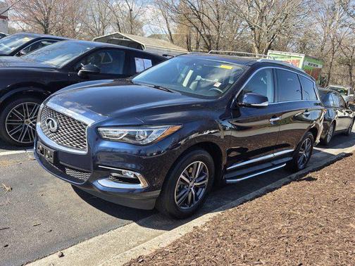 2017 INFINITI QX60 Base