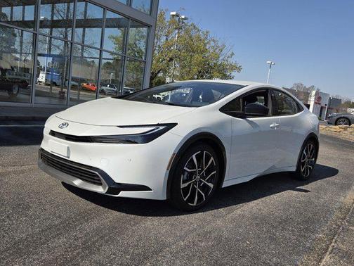 2025 Toyota Prius Plug-In Hybrid XSE