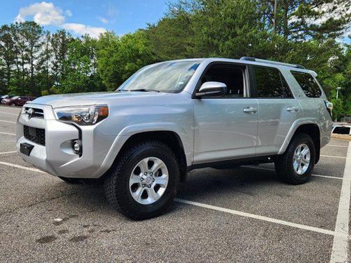 2024 Toyota 4Runner SR5