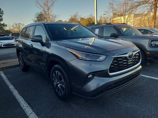 2024 Toyota Highlander XLE