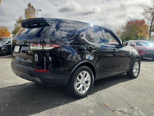 2020 Land Rover Discovery SE