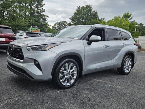 2023 Toyota Highlander L
