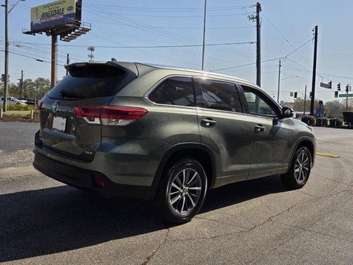 2018 Toyota Highlander SE