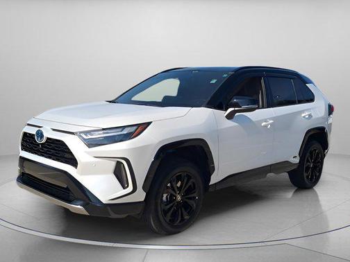2023 Toyota RAV4 Hybrid SE
