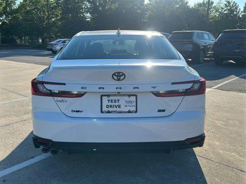 Ice Cap 2025 Toyota Camry SE