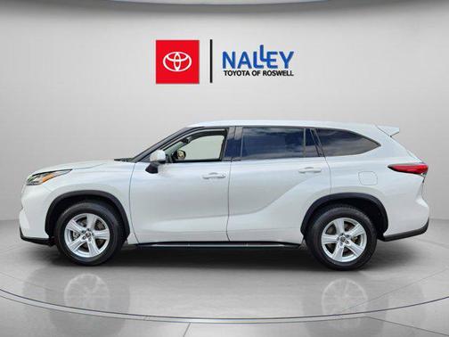 2022 Toyota Highlander L