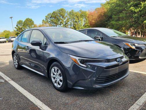 2025 Toyota Corolla Hybrid LE