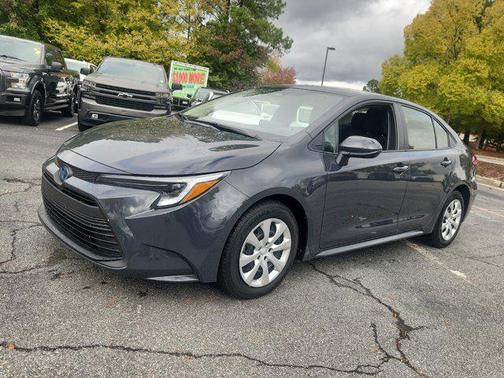 2025 Toyota Corolla Hybrid LE