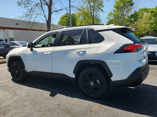 2025 Toyota RAV4 Hybrid SE