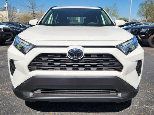 2025 Toyota RAV4 Hybrid SE