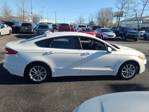 2019 Ford Fusion Hybrid SE
