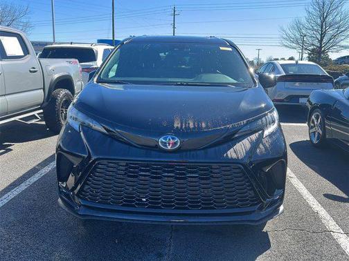 2025 Toyota Sienna XSE 7 Passenger