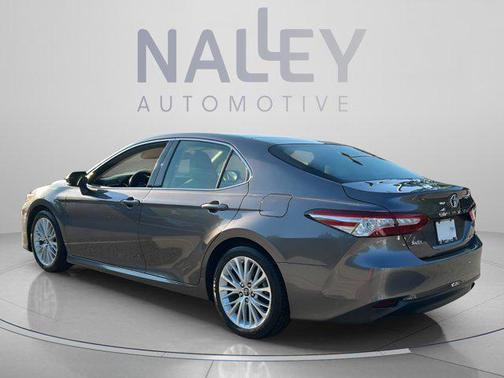 Predawn Gray Mica 2018 Toyota Camry XLE