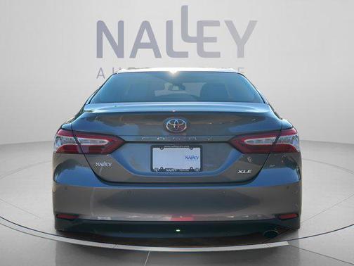Predawn Gray Mica 2018 Toyota Camry XLE