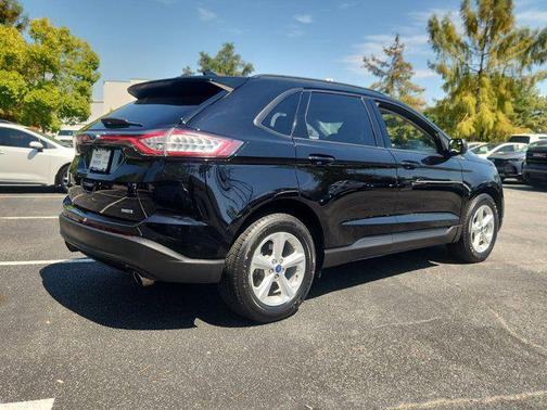 2017 Ford Edge SE