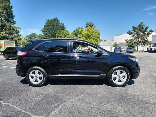 2017 Ford Edge SE