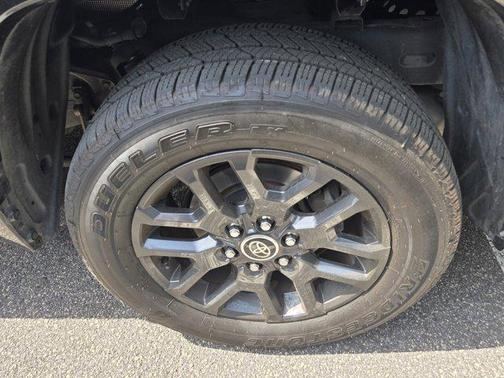 Midnight Black Metallic 2022 Toyota Tundra Platinum