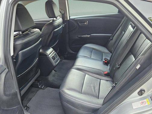2018 Toyota Avalon XLE