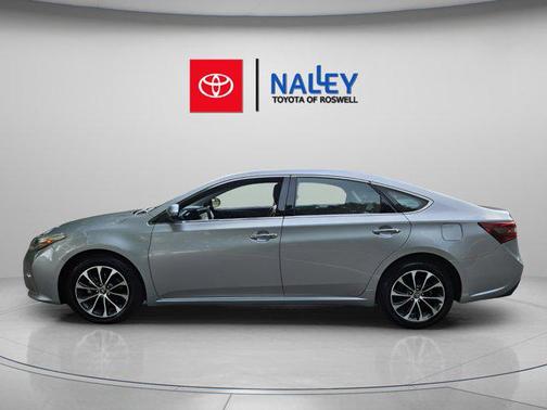 2018 Toyota Avalon XLE