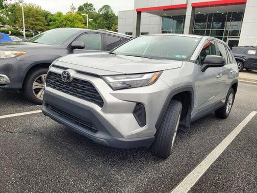 2024 Toyota RAV4 LE