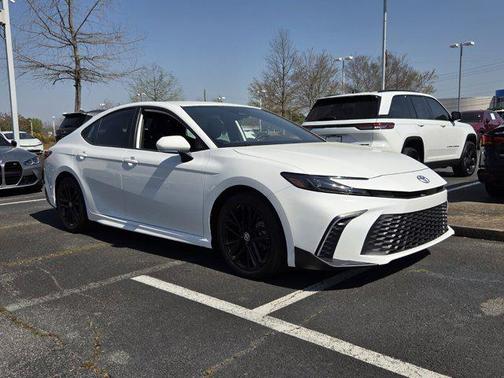 Ice Cap 2025 Toyota Camry SE