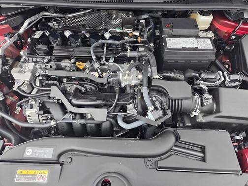 Ruby Flare Pearl/Midnight Black Metallic 2026 Toyota Corolla SE