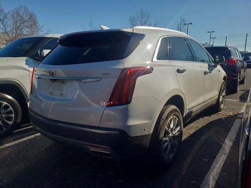 2022 Cadillac XT5 Premium Luxury