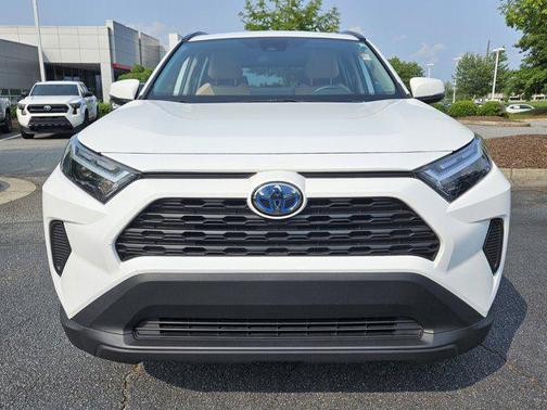 2024 Toyota RAV4 Hybrid SE