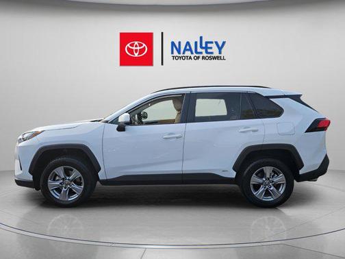 2024 Toyota RAV4 Hybrid SE